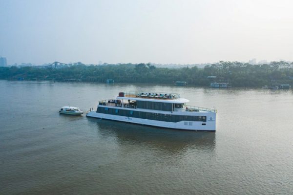 Ra mắt tour du thuyền cao cấp trên sông Hồng